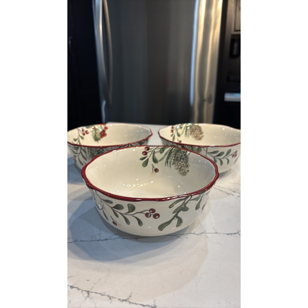 Better Homes And Garden Heritage Winter Forest Mistletoe 3 Bowls Set